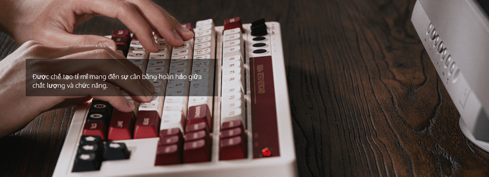 Bàn phím cơ 8BitDo Retro Mechanical Keyboard - FAMI Edition 3