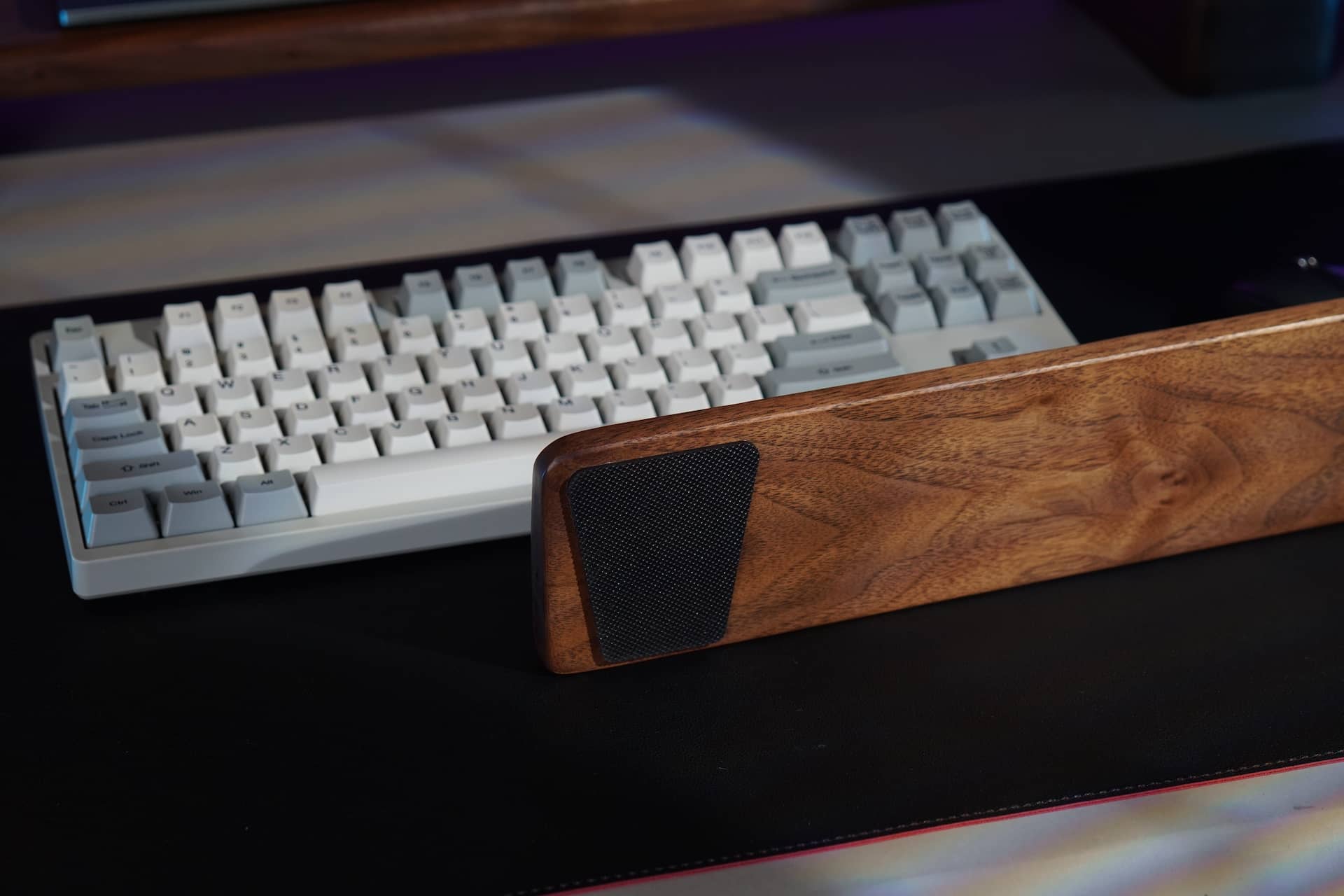 Kê tay bàn phím công thái học HyperWork Basic gỗ Óc Chó - Size 320mm 6