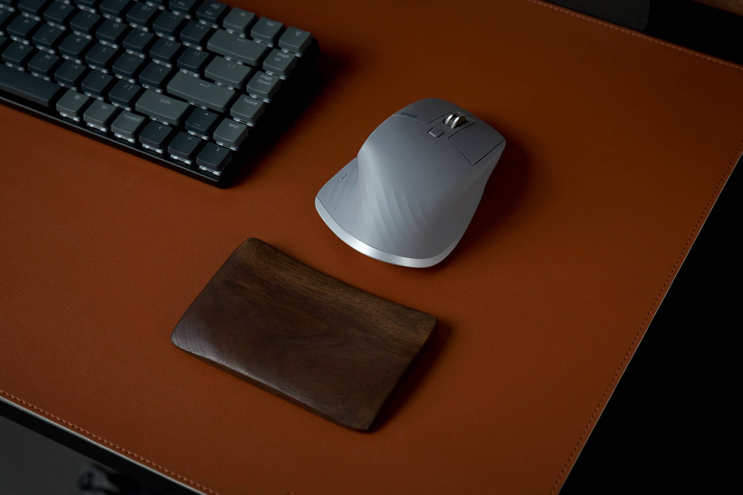 Kê tay chuột công thái học HyperWork gỗ Óc Chó cao cấp 4