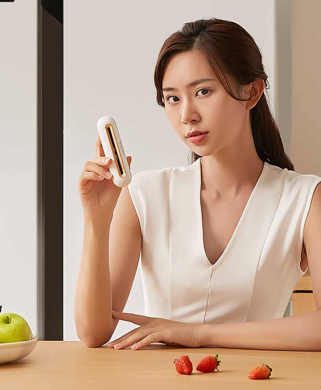 Máy tiệt trùng khử mùi tủ lạnh Xiaomi Eraclean - CW-B01 - Màu trắng