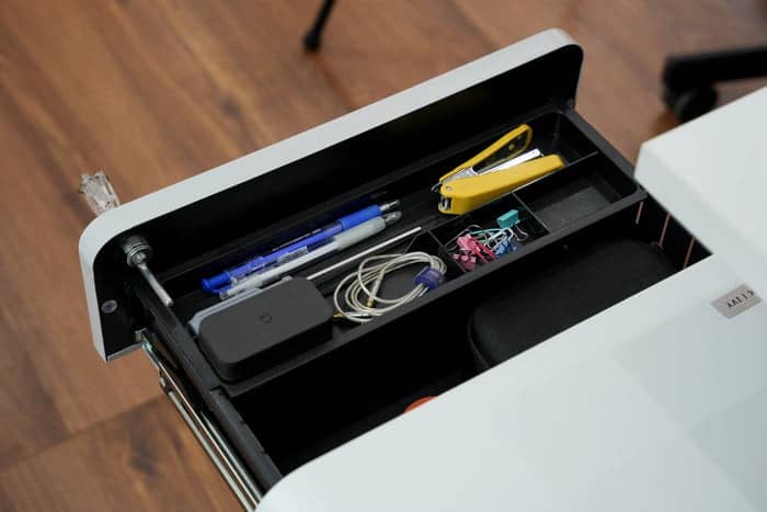 Tủ tài liệu thép di động HyperWork IVY SLIM - Màu đen 2