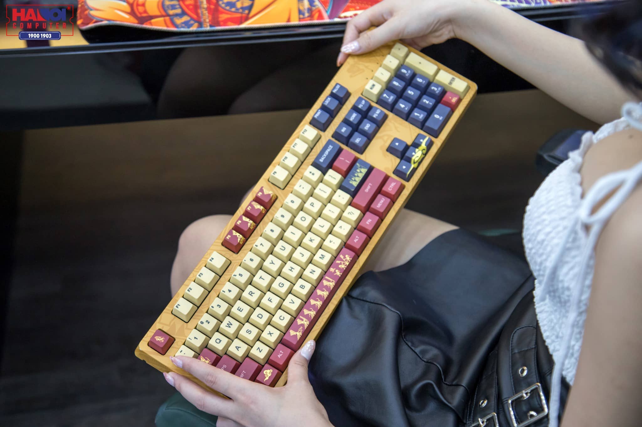 Bàn phím cơ Edra EK3104 Lạc Hồng White Led Yellow sw (USBC/Gateron) 2