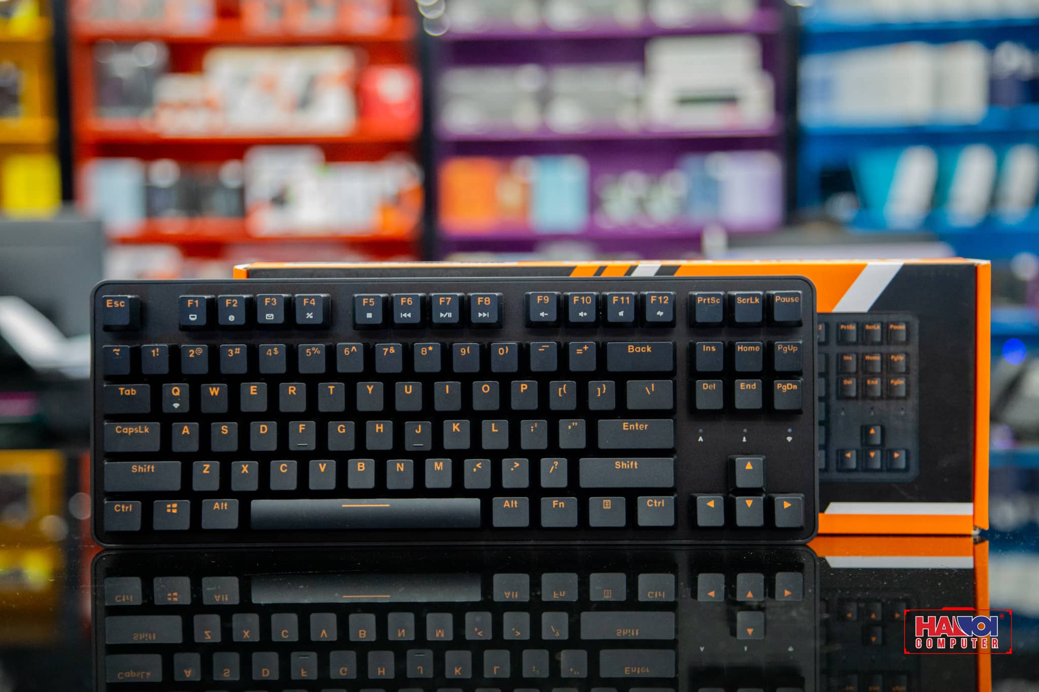 Bàn phím cơ không dây Dareu EK807G đen