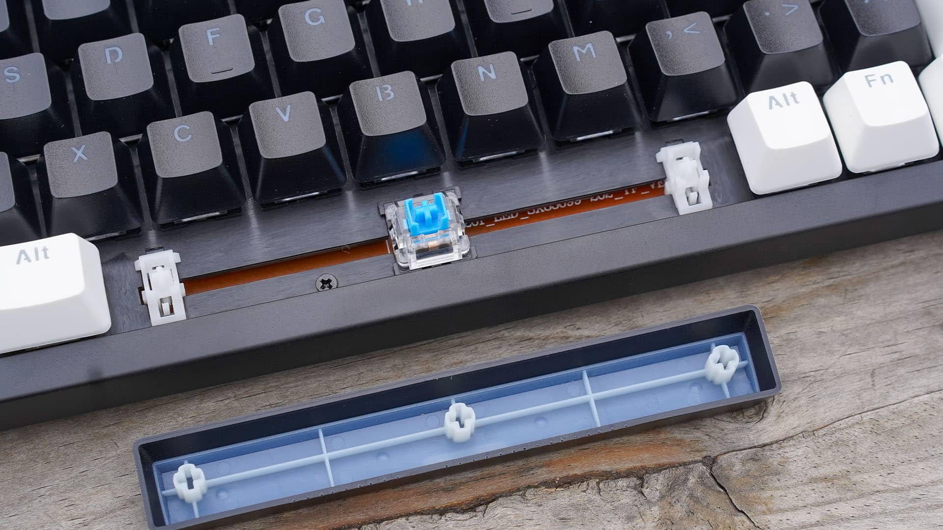 Bàn phím cơ gaming Edra EK398 4