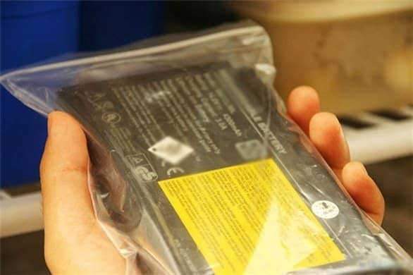 Thay pin laptop Dell bao nhiêu tiền