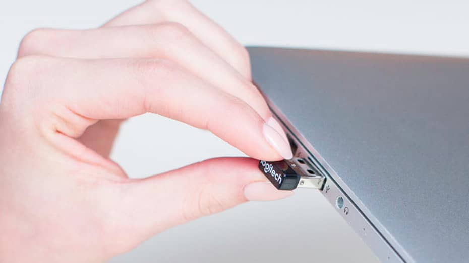 Chuột không dây Logitech M170 Wireless kết nối rất nhanh