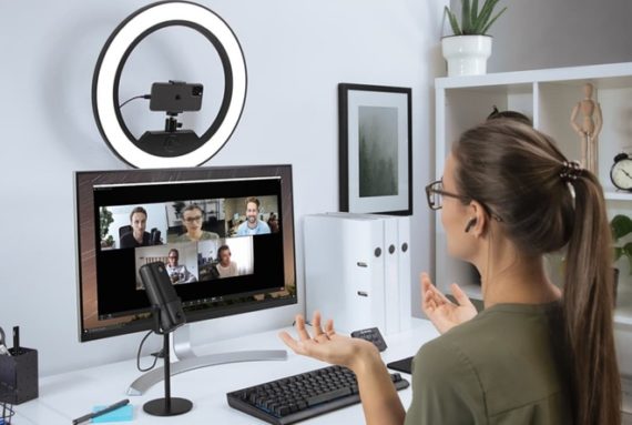 Hướng dẫn cách lắp đặt webcam với pc