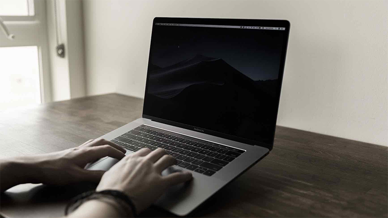Những nguyên nhân và cách khắc phục lỗi MacBook tự tắt màn hình