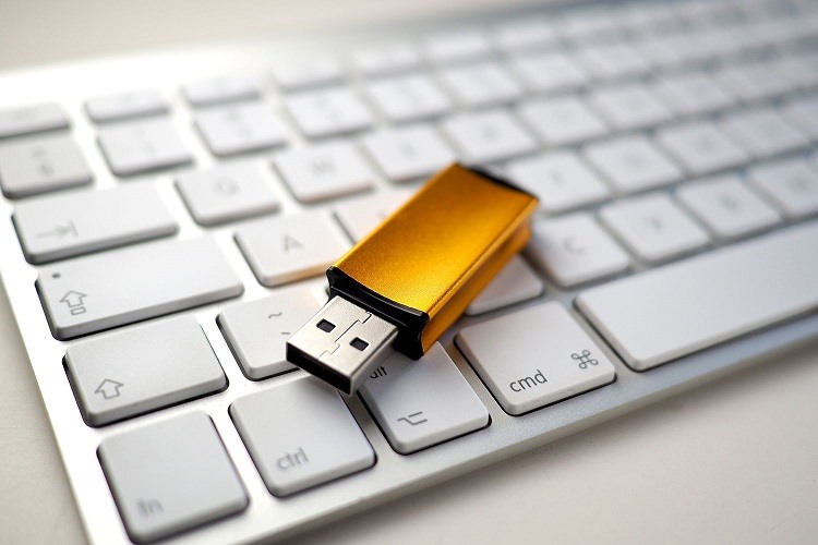 USB là thiết bị gì? Cấu tại và chức năng chính của USB là gì?