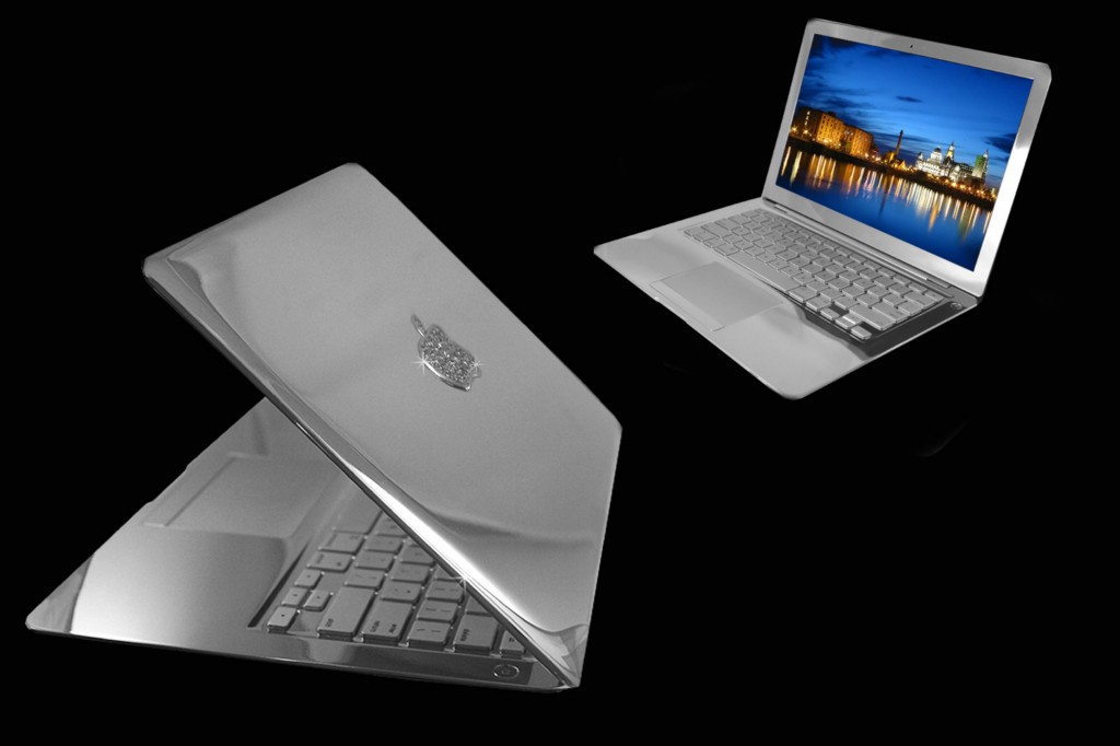 MacBook Air Supreme phiên bản Bạch Kim